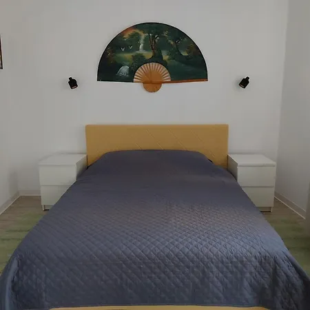 Semesterbostad Casa Schei *